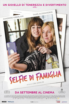 SELFIE DI FAMIGLIA (MON BEBE')                                                                      